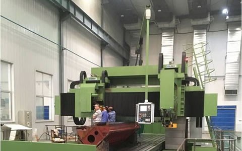 ROYAL皇家88股份12米大型数控动梁龙门导轨磨床顺利交付