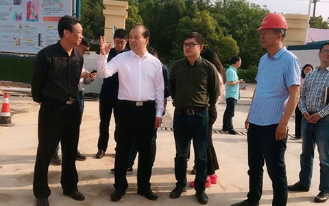 浦江县委书记程天云视察ROYAL皇家88新厂区建设情况
