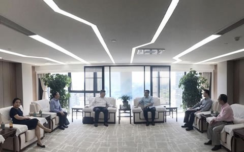 杭州市“三会”常务副会长兼秘书长李强煜一行走访ROYAL皇家88