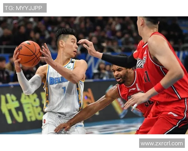 深圳篮球队盯防革新探索:战术创新与球员适应性分析 深圳篮球队盯防革新探索:战术创新与球员适应性分析